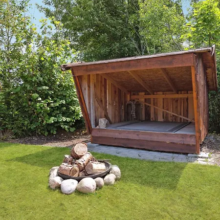 3 Bedroom Cozy In * Hemmet