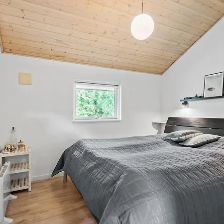3 Bedroom Cozy In 別荘