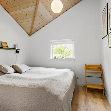 3 Bedroom Cozy In Nyaraló *