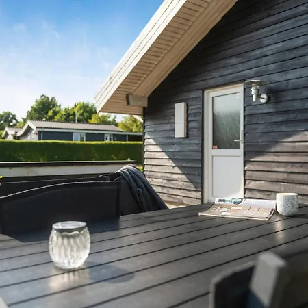 3 Bedroom Cozy In בית נופש