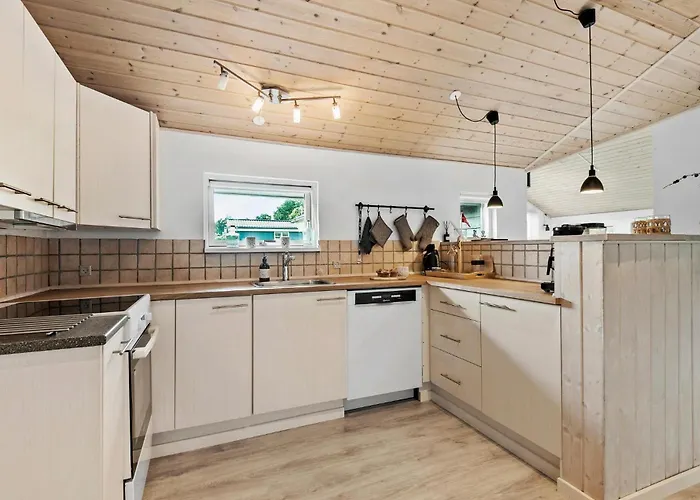 בית נופש 3 Bedroom Cozy In