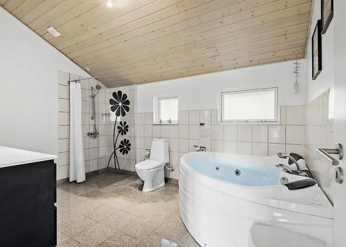 3 Bedroom Cozy In בית נופש *