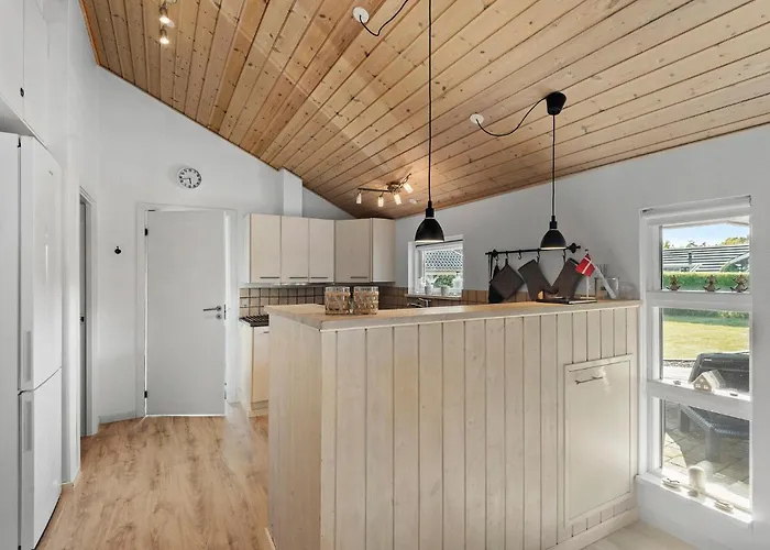 בית נופש 3 Bedroom Cozy In Hemmet