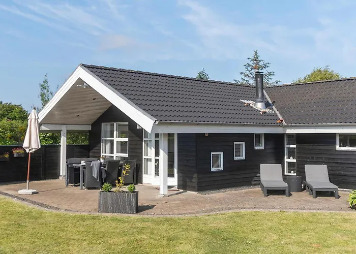3 Bedroom Cozy In Dom wakacyjny Hemmet